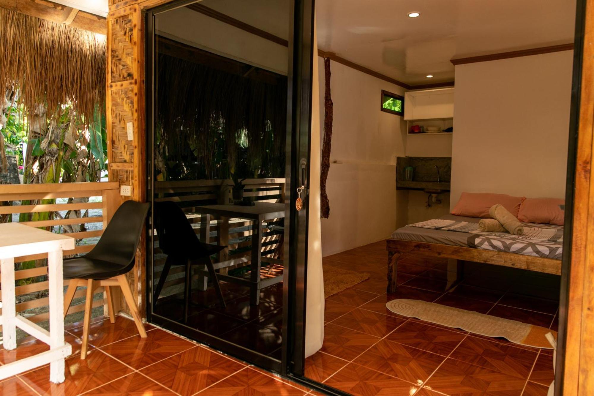 Ozen Freediving Hostel General Luna  Ngoại thất bức ảnh
