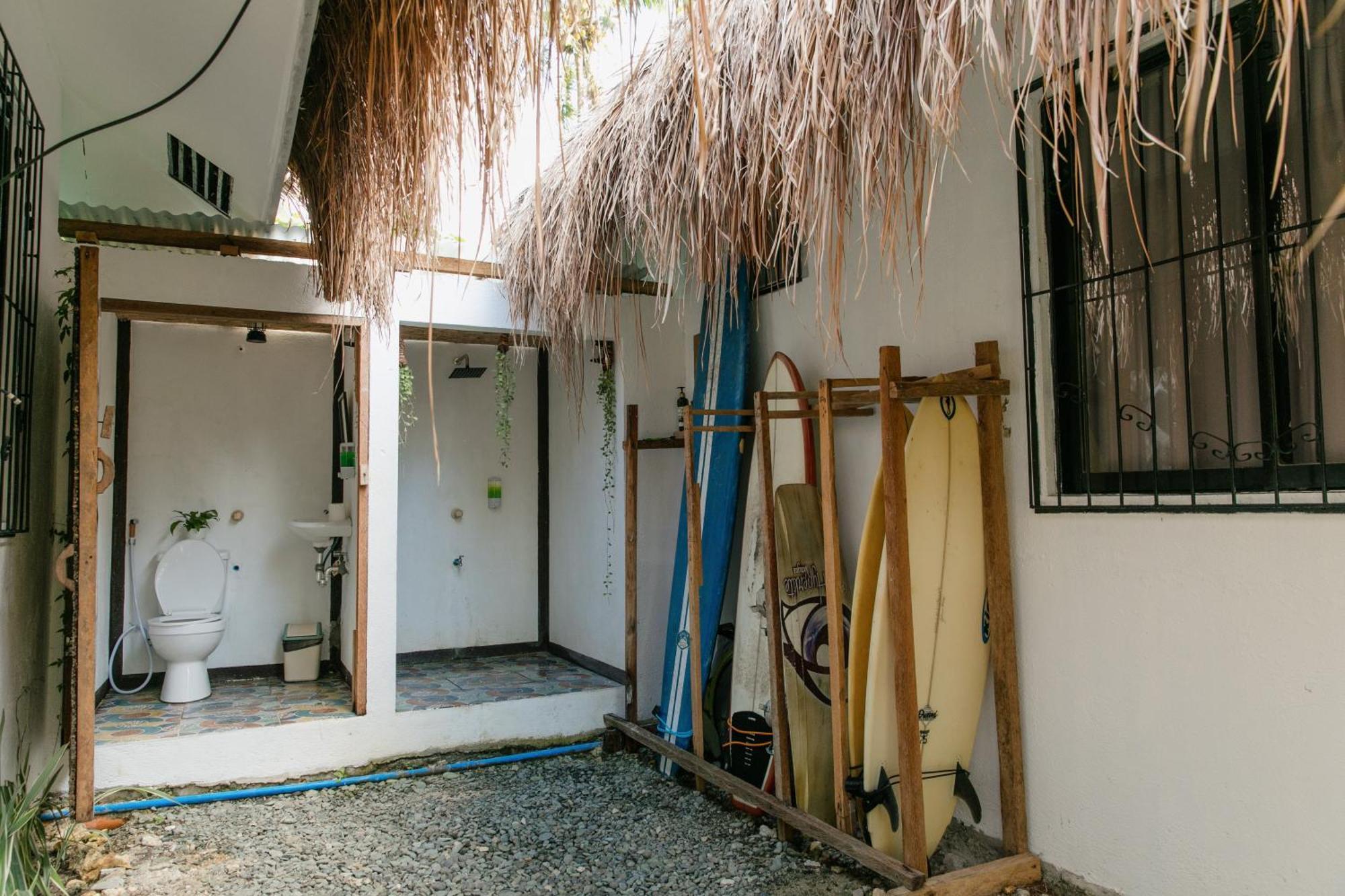 Ozen Freediving Hostel General Luna  Ngoại thất bức ảnh
