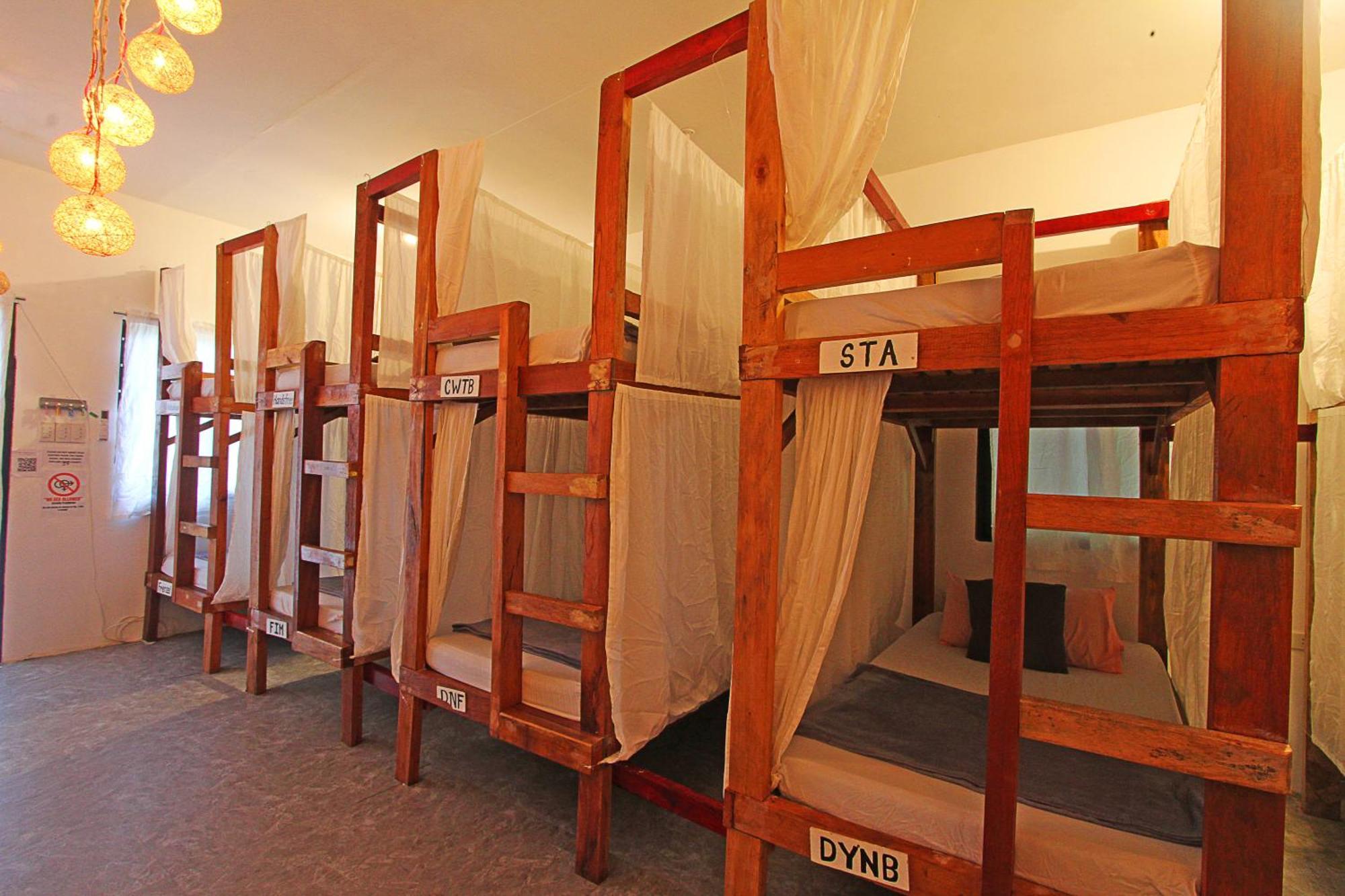 Ozen Freediving Hostel General Luna  Ngoại thất bức ảnh