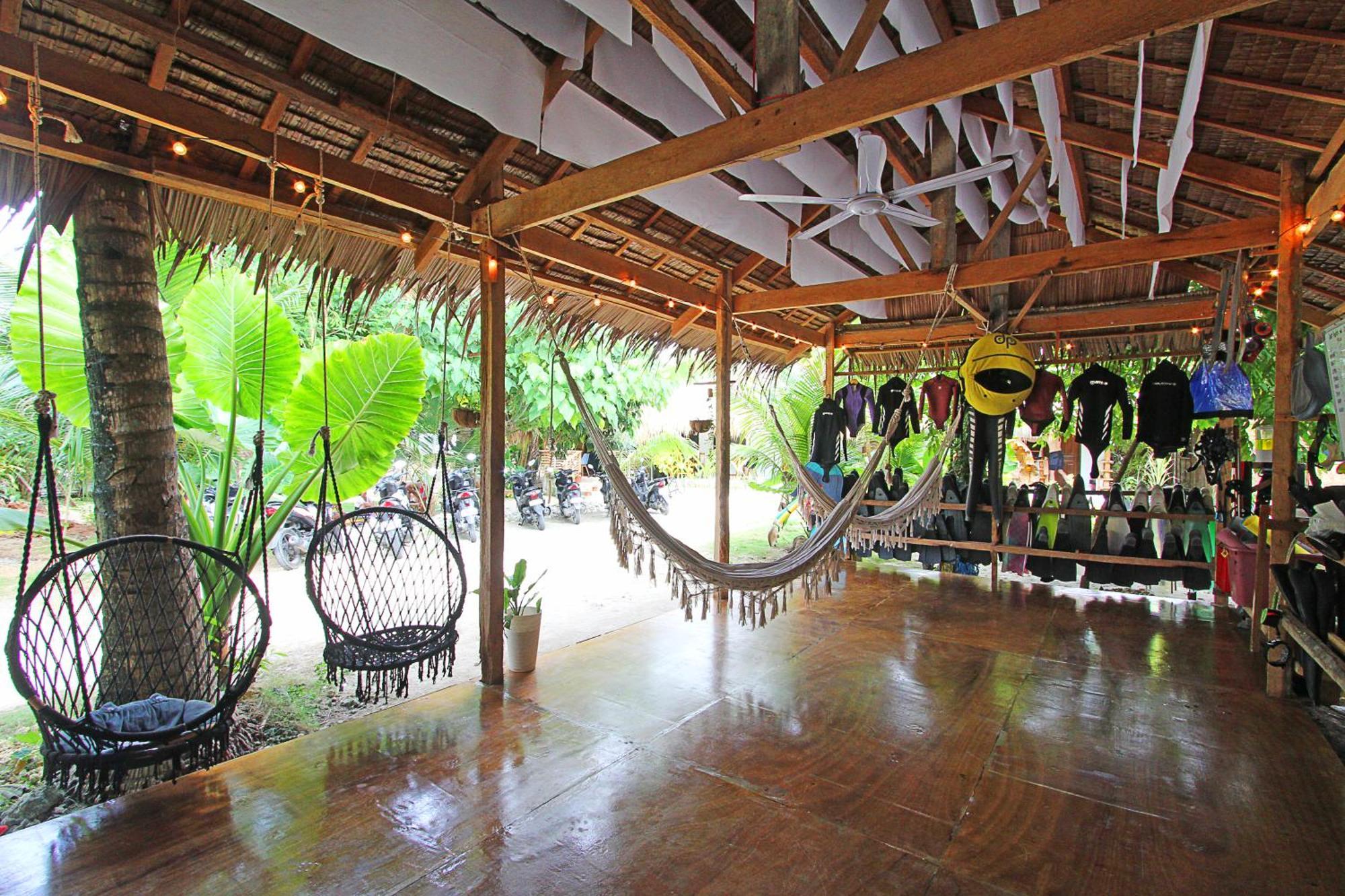 Ozen Freediving Hostel General Luna  Ngoại thất bức ảnh