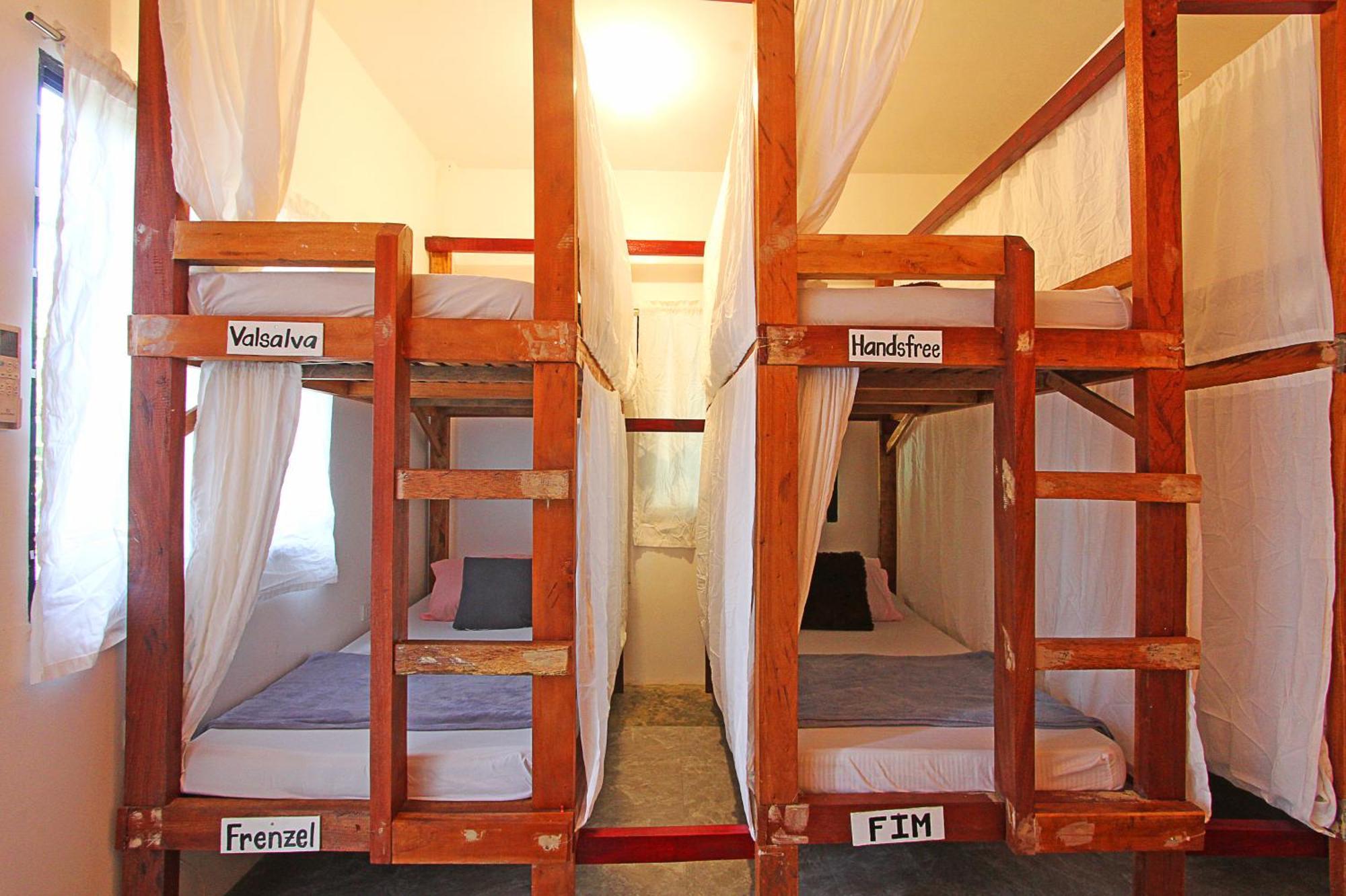 Ozen Freediving Hostel General Luna  Ngoại thất bức ảnh